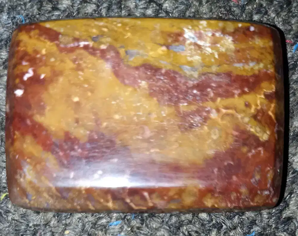 Batu motif antik dan unik