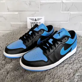 NIKE  JORDAN 1 LOW AUTHENTIC EUR 41 UNIVERSITY BLUE BLACK