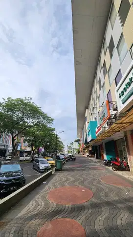 BARANG LANGKA JARANG ADA SEWA RUKO GWALK CITRALAND