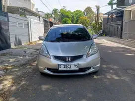 Honda jazz s matic 2009 silver