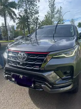 fortuner TRD low km