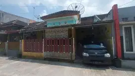 RUMAH CANTIK SIAP HUNI SEBELAH SMA TARUNA NUSANTARA MAGELANG