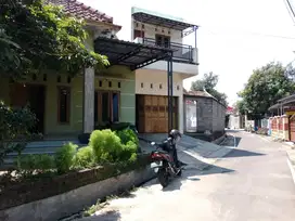 Rumah Tingkat bagus Tipe 112/196, 10 menit dari solo, joho mojolaban