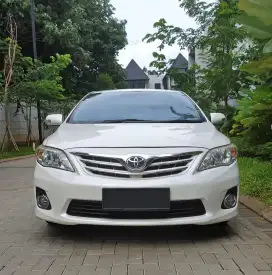 Toyota Altis 1.8 G AT Putih