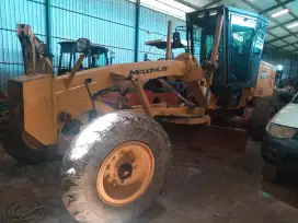 JUAL GRADER CAT 120K TAHUN 2014 SETARA GREDER MG330