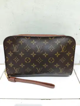 Louis Vuitton LV Orsay Pochette Monogram Clutch original authentic