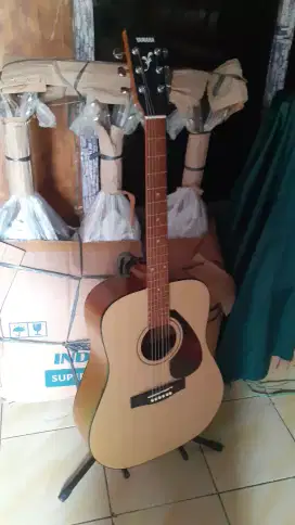 GITAR AKUSTIK YAMAHA F310