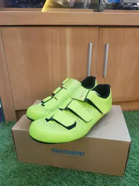 SEPATU SHIMANO RC100 YELLOW