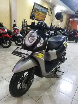 New Scoopy F1 Sporty 2023 Mentah Habis-Odomtr 8.000 KM-plaza motor