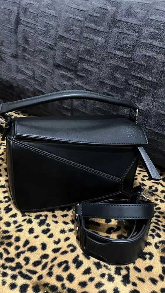 LOEWE PUZZLE BLACK MEDIUM