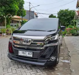 Toyota VELLFIRE G TAHUN 2017. SUPER GOOD QUALITY.