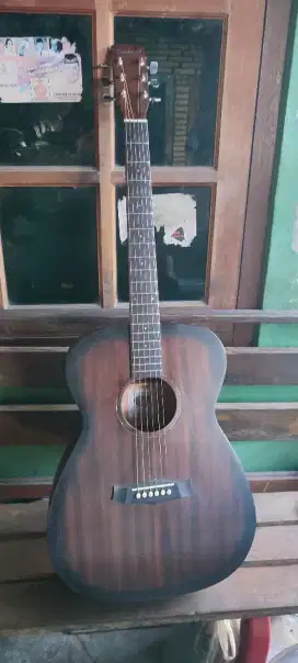 Gitar akustik elektrik Tanglewood TWCR O E original