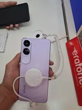 Saya menjual barang ini pada Olx Vivo V40Lite 8/256gb Cicilan Bisa 0%