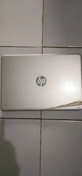 Jual laptop bekas