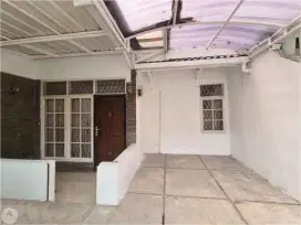 Disewakan rumah di taman Cibaduyut indah Bandung