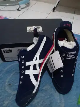 Onitsuka tiger Mexico 66 slip on