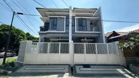 RUMAH BARU MINIMALIS 2 LT DI MEDOKAN ASRI UTARA FREE AC 4 UNIT