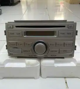 HEAD UNIT TAPE MOBIL AYLA AGYA ORIGINAL COPOTAN KONDISI MULUS