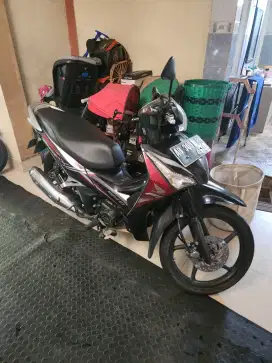 Supra helm in 2015 terawat mulus sekali Gbm