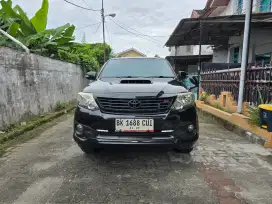 Toyota Fortuner VNT TRD Matic thn 2013 pemakaian 2014