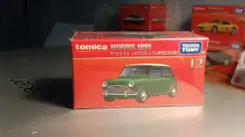 Morris Mini Limited Color Dark Green Tomica Premium 12