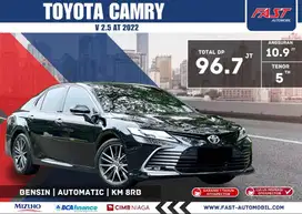 TOYOTA CAMRY V 2022 2.5 AT FACELIFT SUNROOF LOW KM.8RB PAJAK PNJG#F6ST