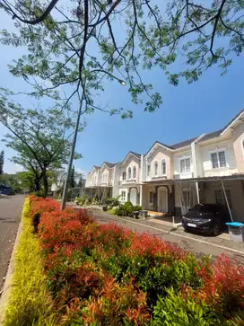 Dijual Rumah di Azura Vanya Park Bsd City Boulevard