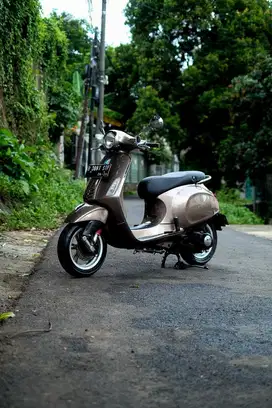 PIAGGIO VESPA PRIMAVERA 150 3V 2015 ( TERMURAH )