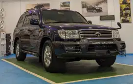 LAND CRUISER VX 100 ISTIMEWA
