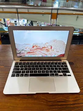 Macbook Air 11inch 2015