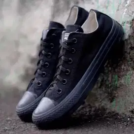 Sepatu Converse all Star full hitam klasik pendek premium