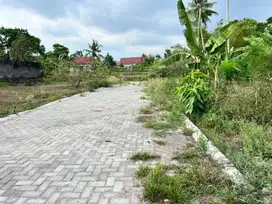 Tanah Strategis Jogja Jalan Kaliurang Km 11, Lingkungan Asri