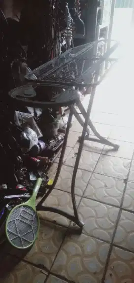 Meja besi lipat khusus strika baju bhn besi tbl kuat cpt murah sj deh