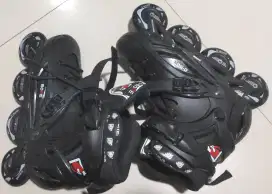 Sepatu Roda masih sangat mulus