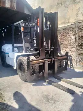 Forklift TCM 10 ton tahun 2014