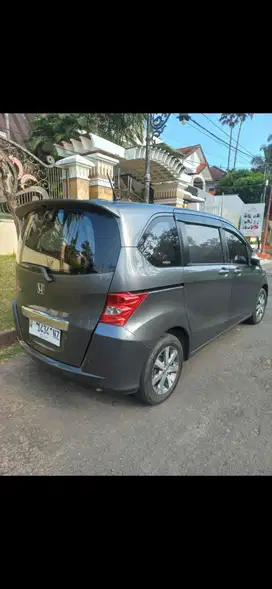 Honda Freed 2012 Bensin