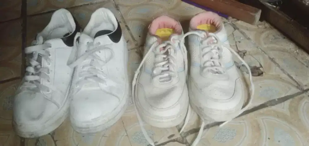Se paket sepatu olah raga. Berkualitas kond spt br uk 32 cpt murah sj