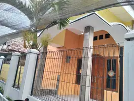 JUAL RUMAH  MURAH POLL  150 M k ALUN ALUN JOMBANG