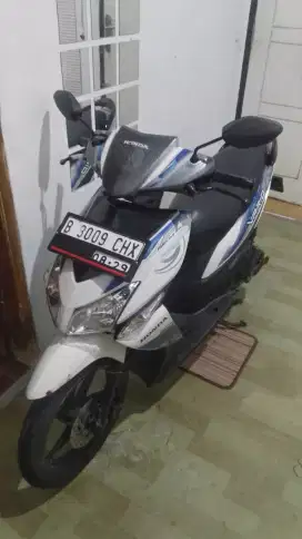 VARIO KARBU 110 ISTIMEWA