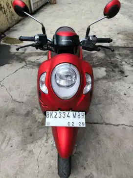 Scoopy Prestige Warna merah pemakaian 2024