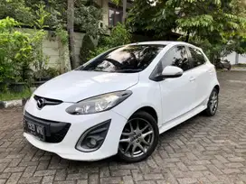 TERMURAH Mazda 2 R AT 2014