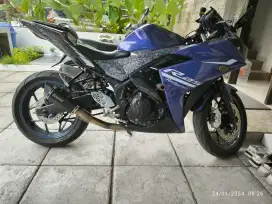 Di jual yamaha R25