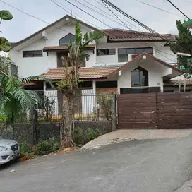 Dijual Rumah di Jl.Tosiga, Kebun Jeruk, Jakarta Barat