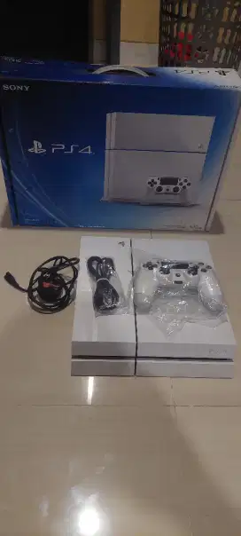 Jual Console PS4 500 GB Glacier White