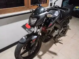 Yamaha Vixion Advance 2015 Hitam