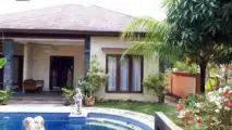 Dijual / Disewakan Rumah Kolam Renang Wika