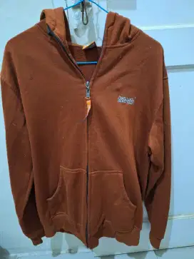 Jaket branded
Research limited edition 
Uk xl pemakaian pribadi 
Baran