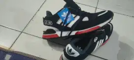 Sepatu Adidas 41