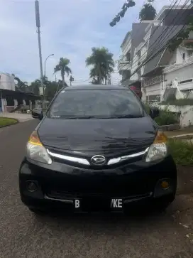 CASH Daihatsu Xenia R A/T 2015 Matic Avanza