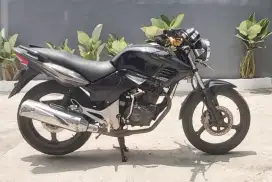 Honda GL CB 200 Revo